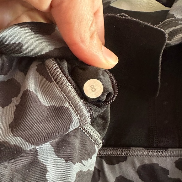 Lululemon cross back workout top - Picture 3 of 4